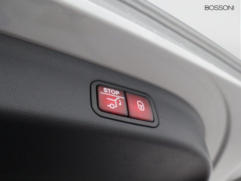 19 - Mercedes GLB 200 premium 4matic 8g-edct 7p.ti