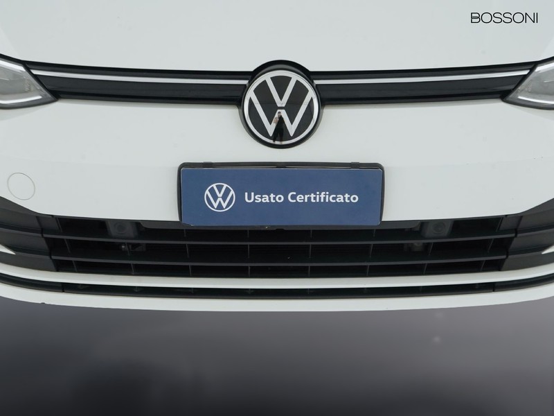 13 - Volkswagen Golf 1.5 tgi 130cv life