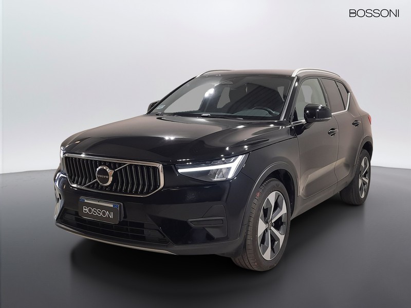 1 - Volvo XC40 2.0 b3 plus bright automatico