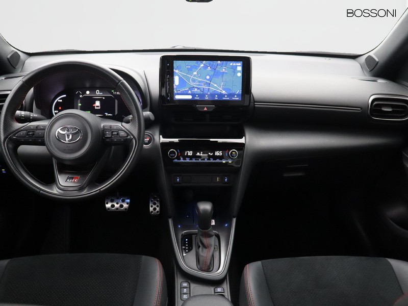 13 - Toyota yaris cross 1.5 h 116cv gr sport fwd e-cvt