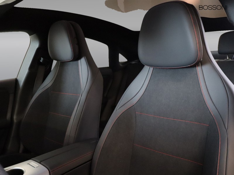 7 - Mercedes CLA 200 advanced plus 4matic auto