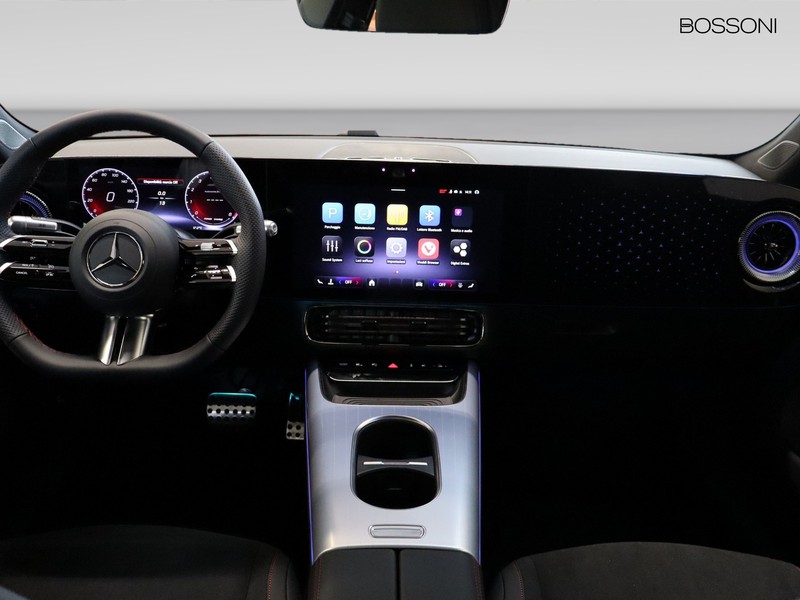 13 - Mercedes CLA 200 advanced plus 4matic auto