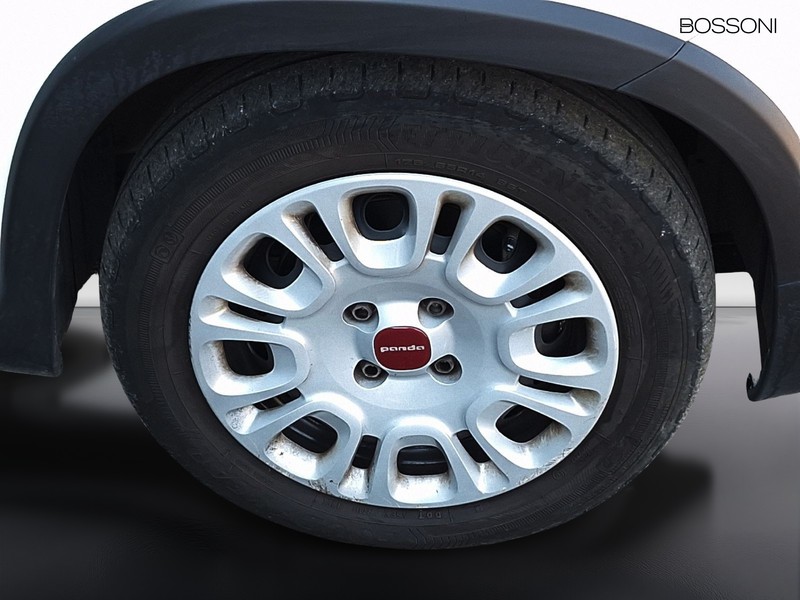 13 - Fiat Panda 1.0 firefly hybrid 70cv s&s