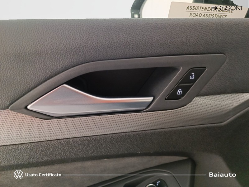 19 - Volkswagen Golf 2.0 tdi scr 115cv life