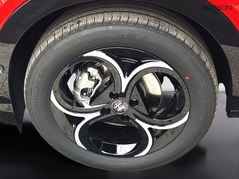 13 - Alfa Romeo Junior 1.2 hybrid 145cv ibrida ti edct6