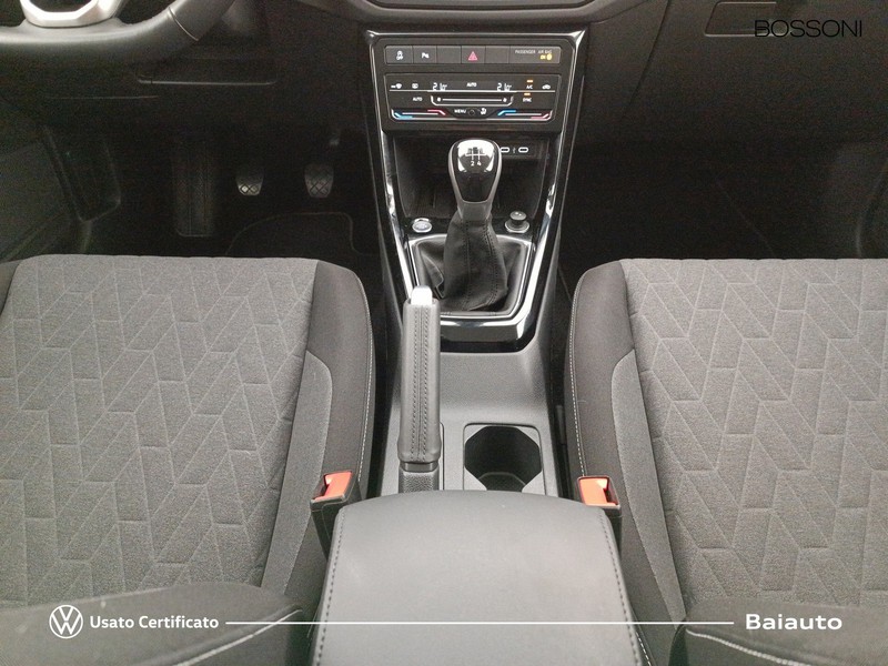 13 - Volkswagen T-Cross 1.0 tsi 95cv edition plus