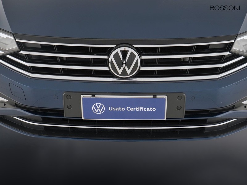 13 - Volkswagen Passat variant 2.0 tdi scr evo 150cv business dsg