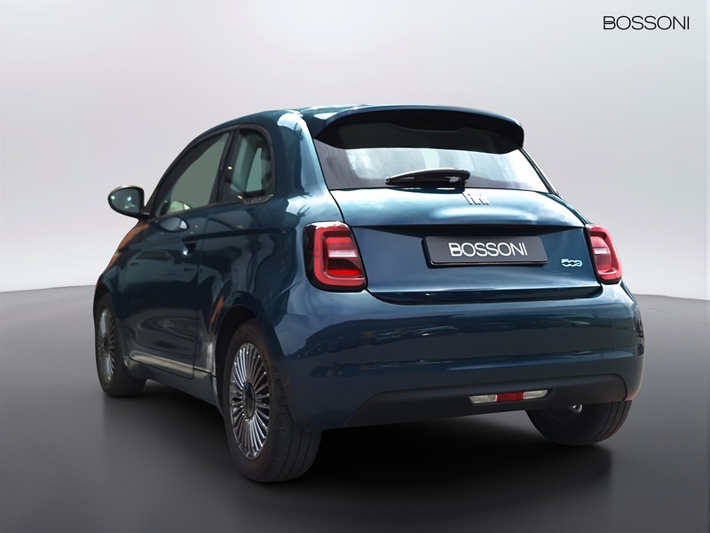 7 - Fiat 500 500e 42 kwh icon +