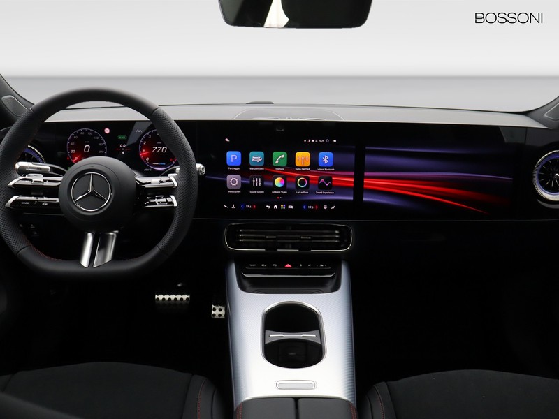 13 - Mercedes CLA 220 premium 4matic auto