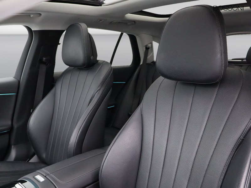 7 - Mercedes Classe E station wagon all-terrain 300 de plug in hybrid premium 4matic 9g-tronic