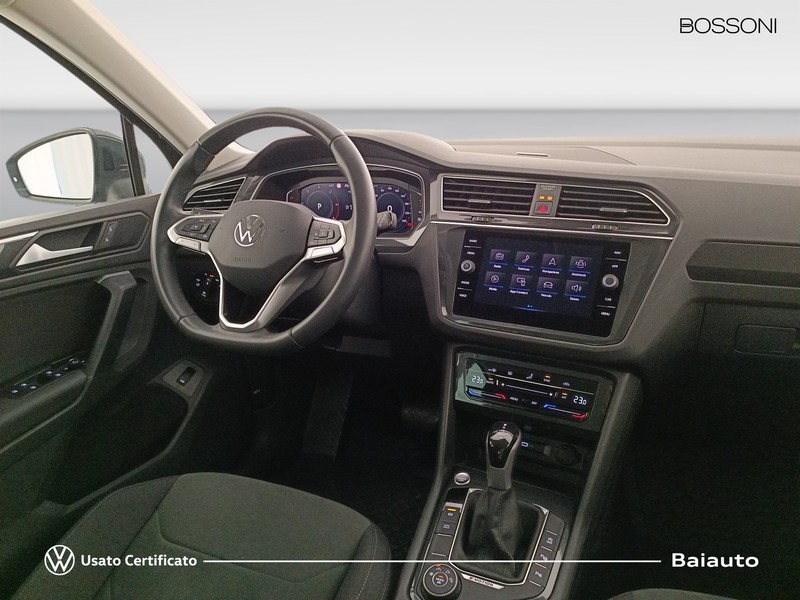7 - Volkswagen Tiguan 2.0 tdi scr 150cv elegance 4motion dsg