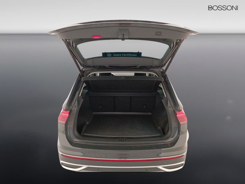 31 - Volkswagen Tiguan 2.0 tdi scr 150cv elegance 4motion dsg