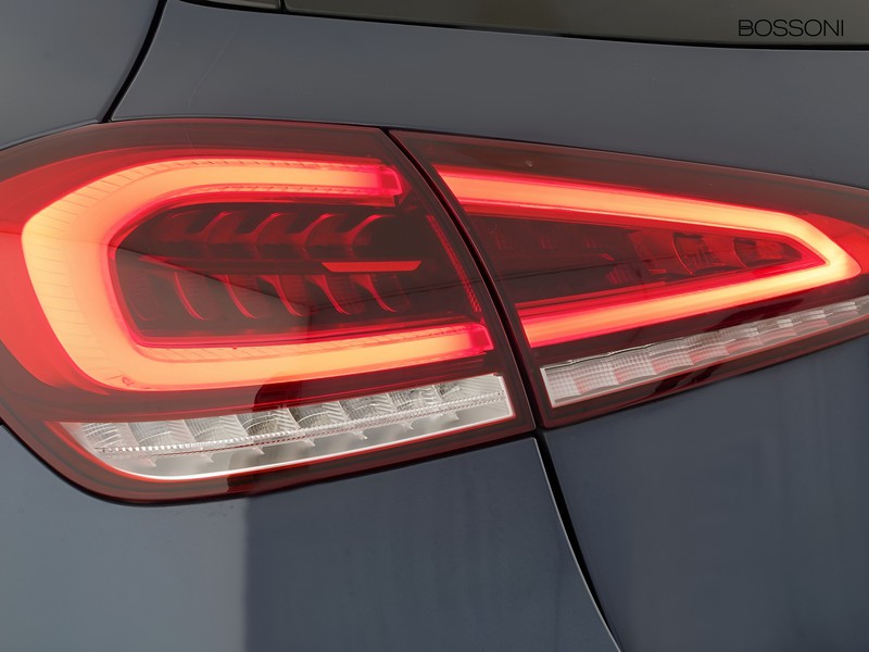 37 - Mercedes Classe A 250 premium 7g-dct