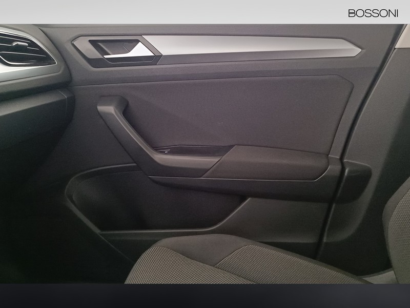 31 - Volkswagen T-Roc 2.0 tdi scr 150cv life dsg