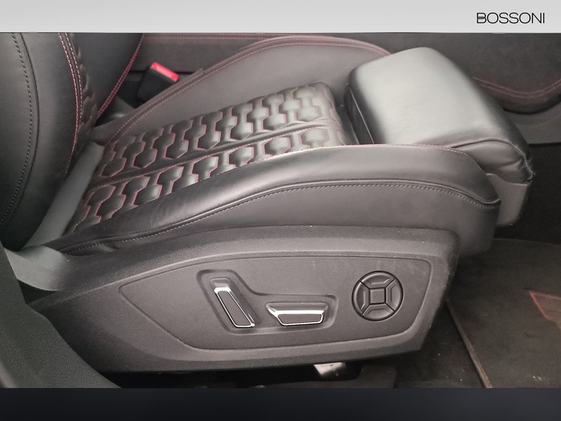 31 - Audi RS6 avant 4.0 v8 mhev quattro tiptronic