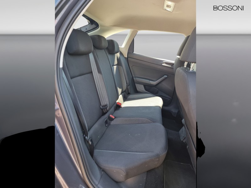 13 - Volkswagen Taigo 1.0 tsi 95cv life
