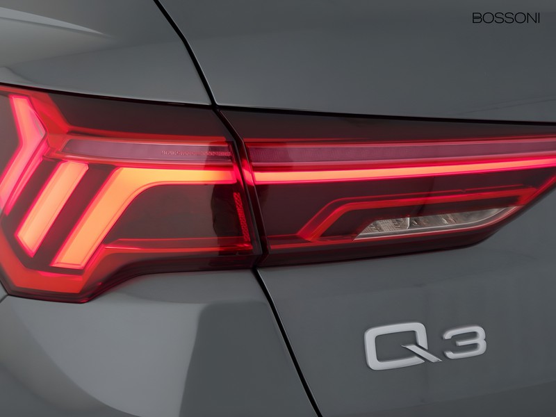 7 - Audi Q3 35 2.0 tdi s line edition s tronic