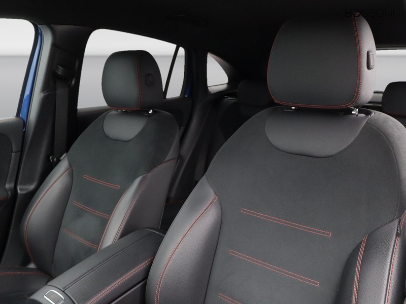 7 - Mercedes GLA 200 d amg line premium 8g-dct