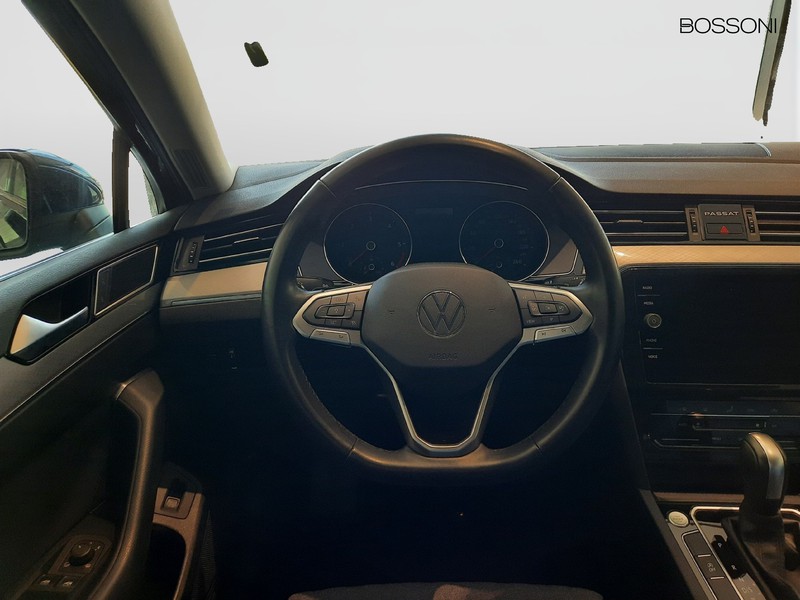 7 - Volkswagen Passat variant 2.0 tdi scr evo 150cv business dsg