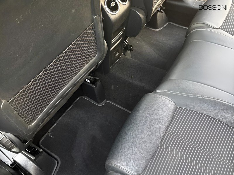 31 - Mercedes GLA 250 e plug in hybrid (e eq-power) sport plus 8g-dct