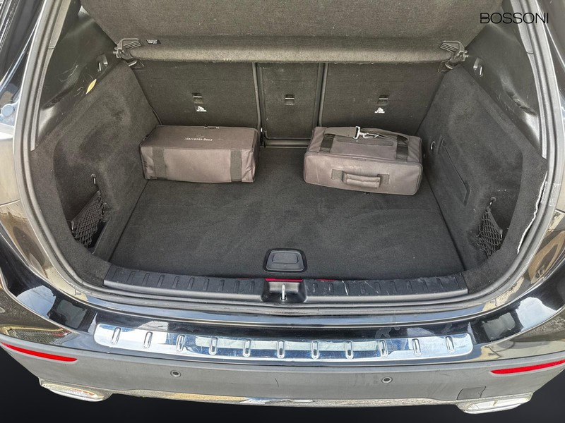 37 - Mercedes GLA 250 e plug in hybrid (e eq-power) sport plus 8g-dct