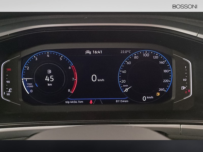 19 - Volkswagen T-Roc 1.0 tsi 110cv life