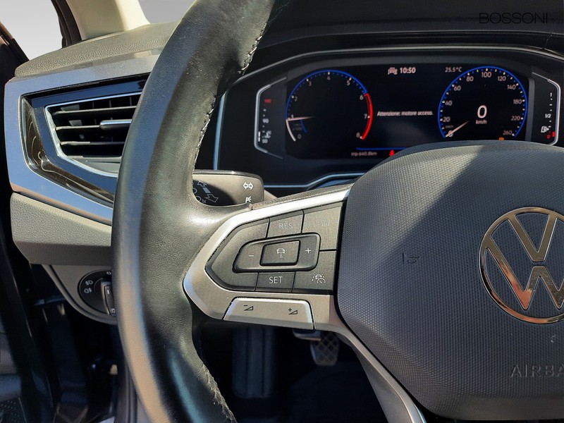 13 - Volkswagen Polo 1.0 tsi 95cv style