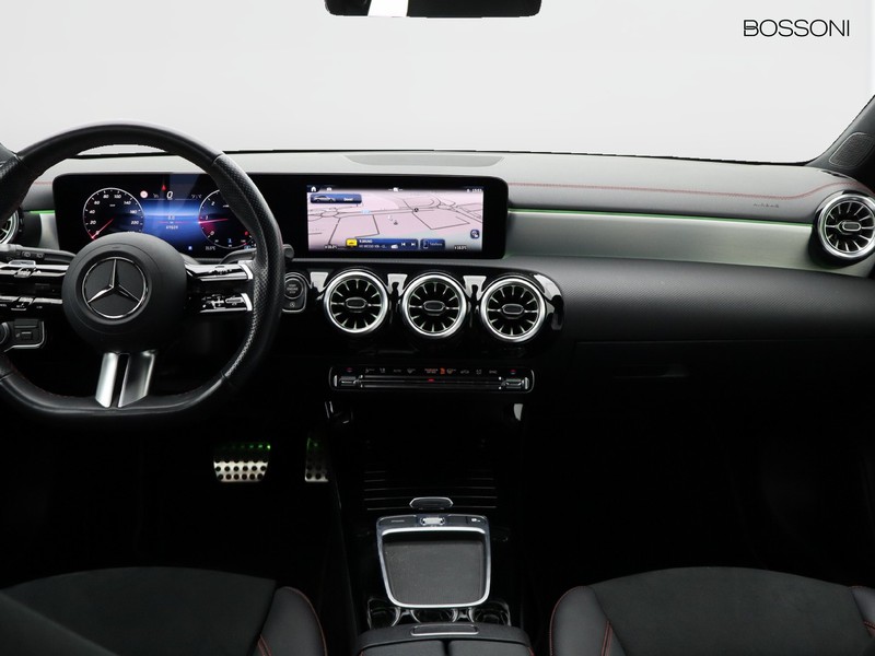 13 - Mercedes CLA shooting brake 200 d amg line premium 8g-dct