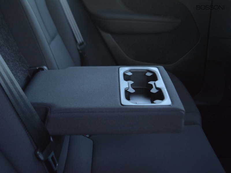 7 - Volvo XC40 1.5 t5 recharge plug-in-hybrid inscription expression geartronic my21