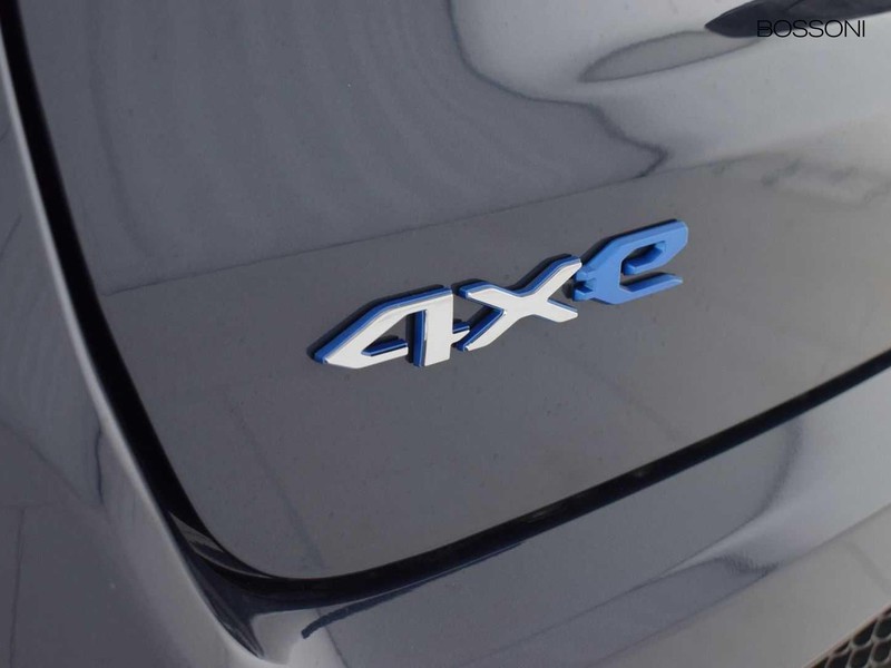 31 - Jeep Compass 1.3 turbo t4 phev limited 4xe at6