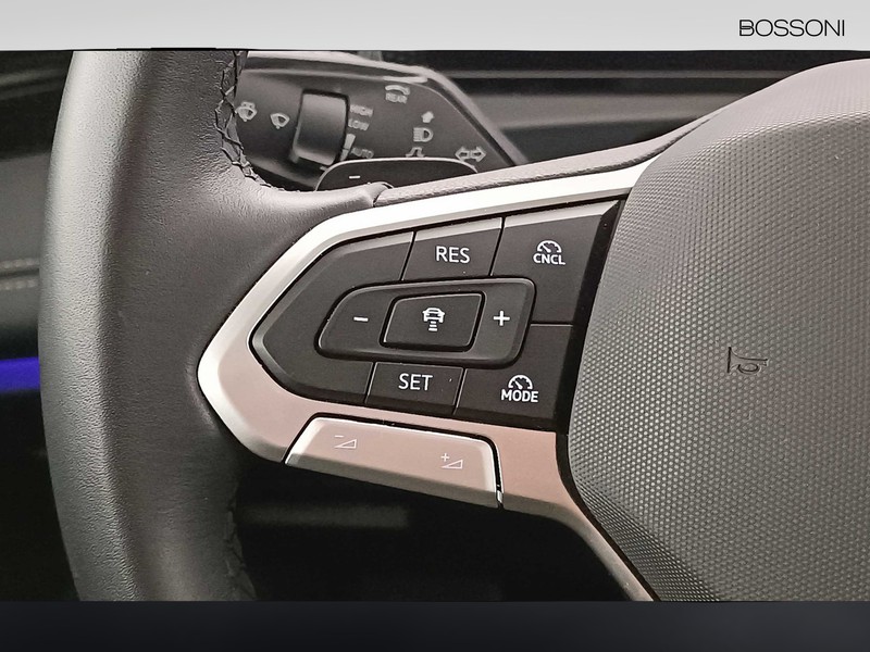 25 - Volkswagen Tiguan 2.0 tdi scr 150cv life dsg