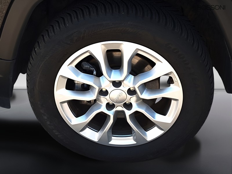 13 - Jeep Compass 1.5 turbo t4 mhev 130cv altitude 2wd