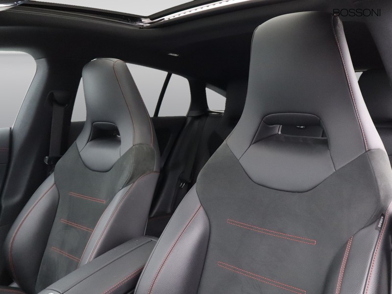 7 - Mercedes CLA shooting brake 200 d premium 8g-dct