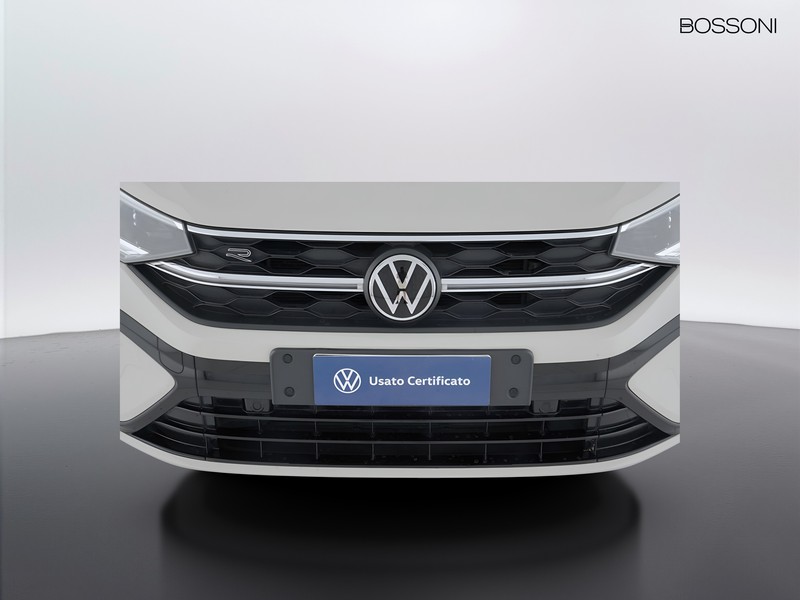 13 - Volkswagen Taigo 1.0 tsi 110cv r-line dsg
