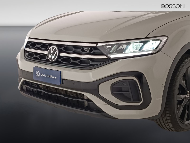 13 - Volkswagen T-Roc 1.5 tsi act r line