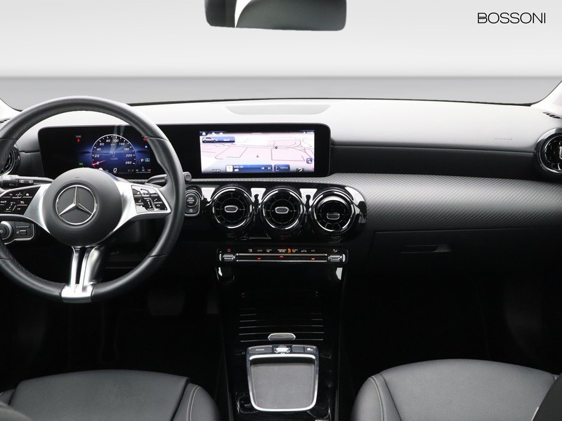 13 - Mercedes Classe A 180 d advanced speedshift dct amg 8g
