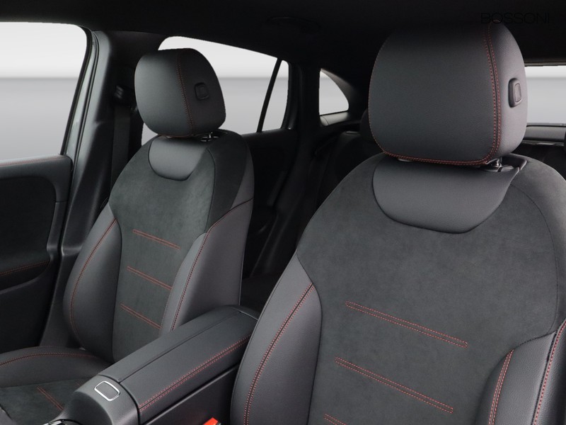 7 - Mercedes GLA 200 d amg line extra 8g-dct