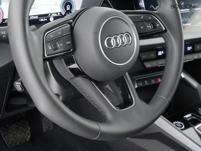 25 - Audi A3 sportback 2.0 tdi 150cv business s tronic