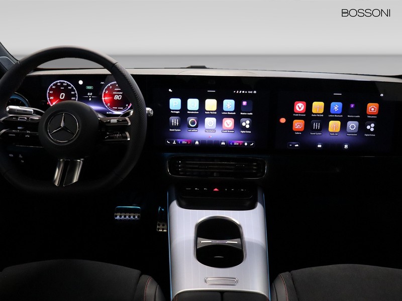 13 - Mercedes CLA 200 premium 4matic auto