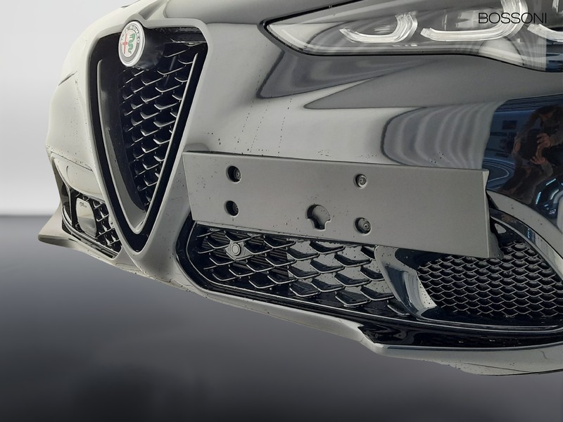 25 - Alfa Romeo Stelvio 2.2 turbo 210cv veloce q4 at8