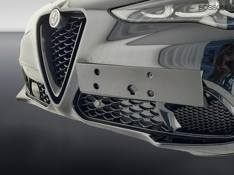 25 - Alfa Romeo Stelvio 2.2 turbo 210cv veloce q4 at8
