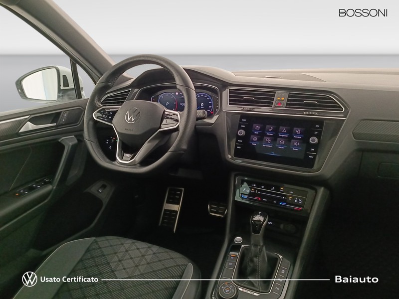 7 - Volkswagen Tiguan 2.0 tdi scr 200cv r line 4motion dsg