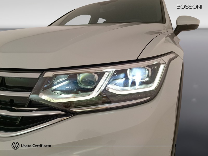 25 - Volkswagen Tiguan 2.0 tdi scr 200cv r line 4motion dsg