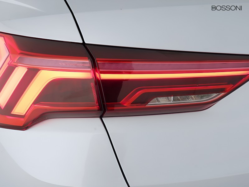 7 - Audi Q3 35 1.5 tfsi evo2 business advanced s tronic