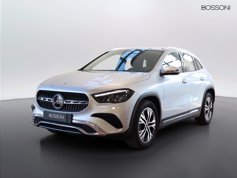 1 - Mercedes GLA 180 d progressive advanced 8g-dct