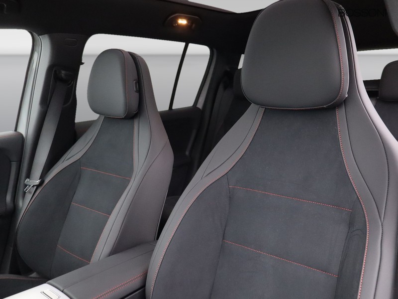 7 - Mercedes GLB 200 premium 4matic 8g-edct