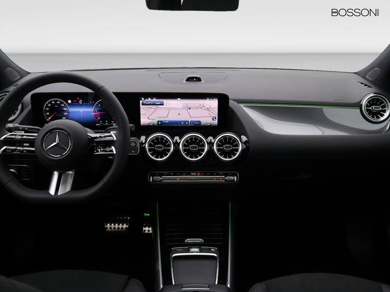13 - Mercedes GLA 220 d amg line premium 4matic 8g-dct