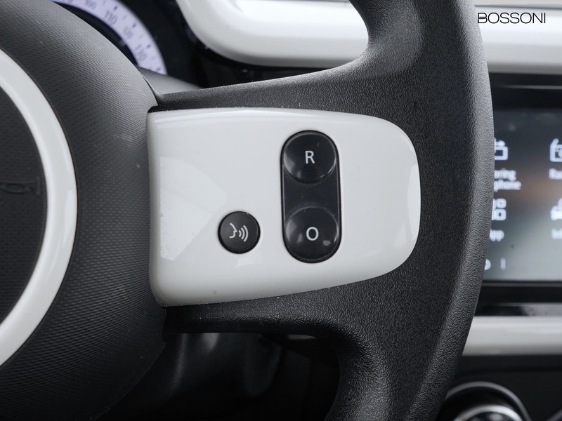 25 - Renault Twingo 22 kwh zen