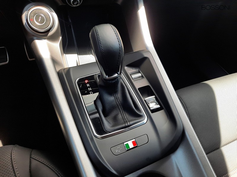 13 - Alfa Romeo Tonale 1.5 hybrid 160cv veloce tct7