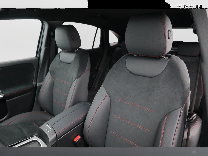 7 - Mercedes GLA 200 d amg line premium 4matic 8g-dct